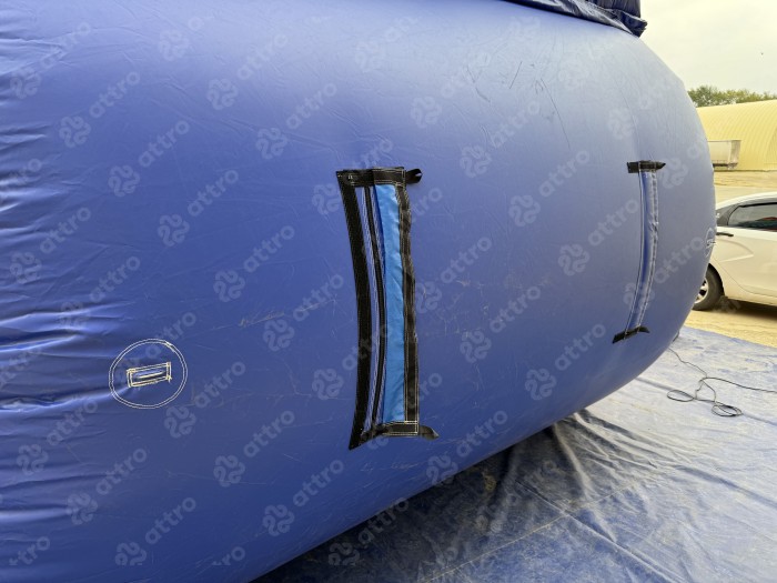 Надувной батут "Миньоны в тропиках" 14*7*7,3 м