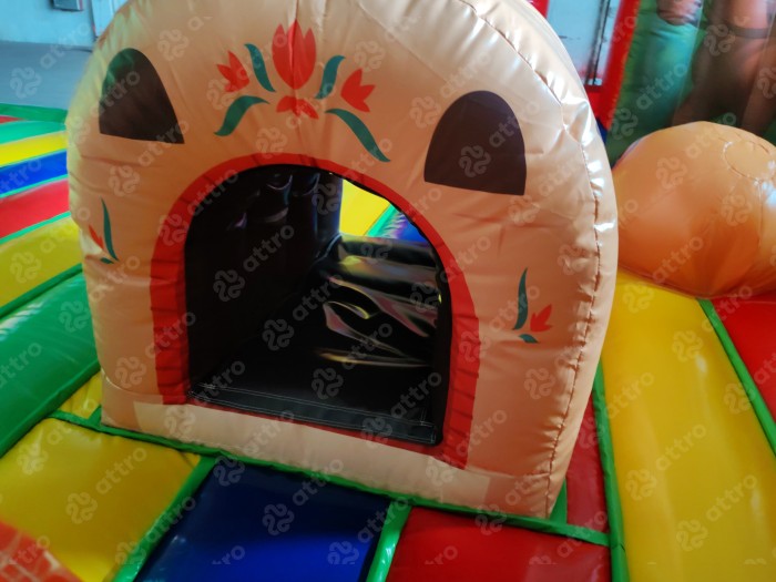 Надувная горка "Русские сказки" 15*9*7 м