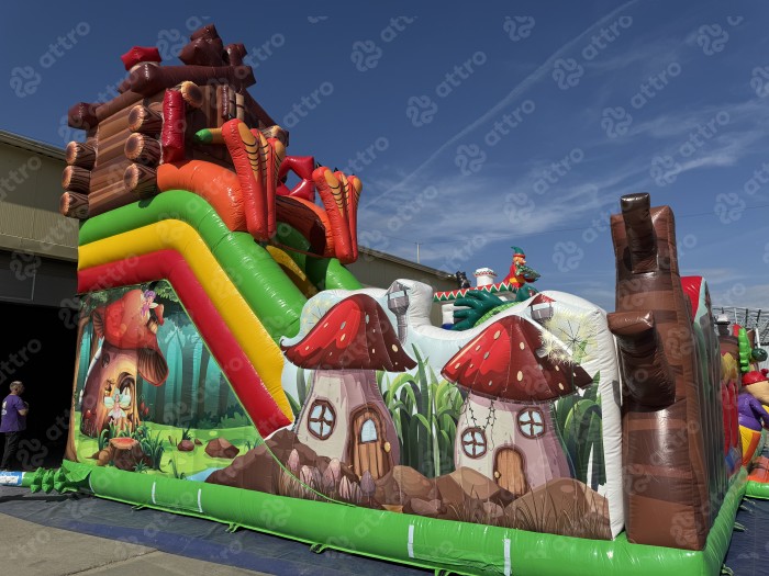 Надувная горка "Русские сказки" 15*9*7 м