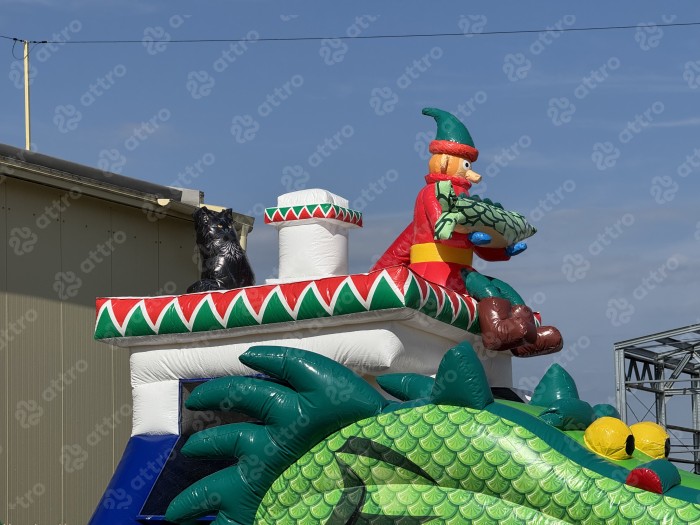 Надувная горка "Русские сказки" 15*9*7 м