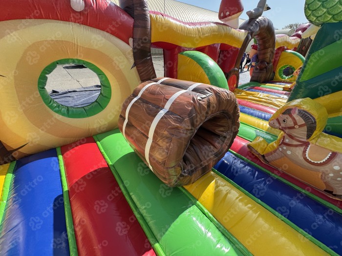 Надувная горка "Русские сказки" 15*9*7 м