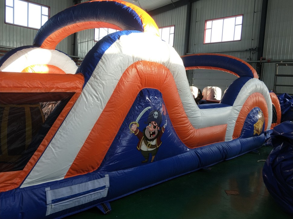 Надувная полоса препятствий 