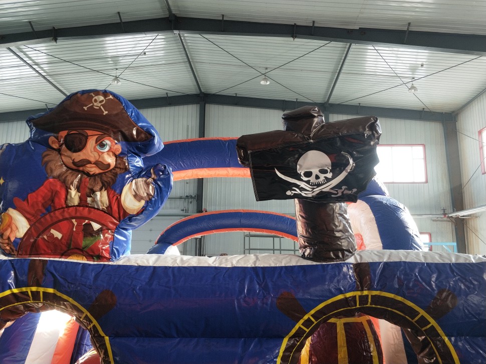 Надувная полоса препятствий 