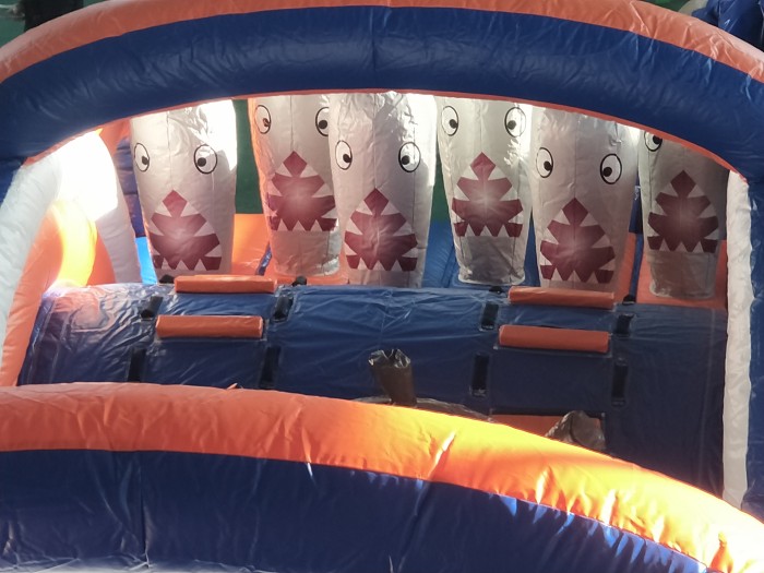 Надувная полоса препятствий "Пиратский корабль" 10*3,5*3,2 м