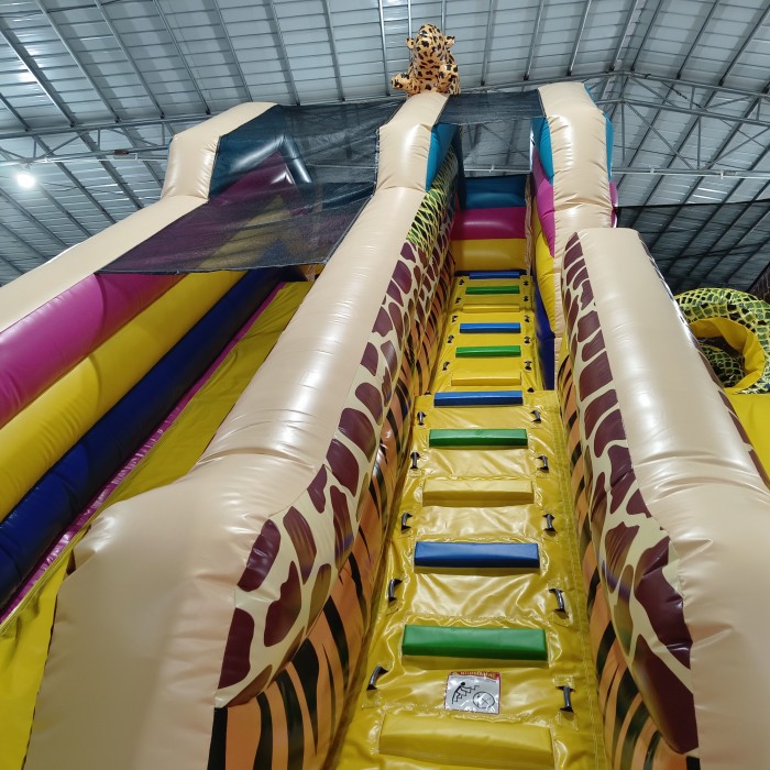 Надувной батут «Сафари Сайд»  16*9,5*7 м