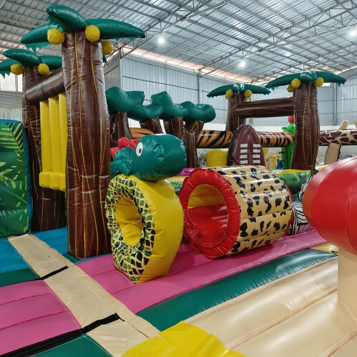 Надувной батут «Сафари Сайд»  16*9,5*7 м