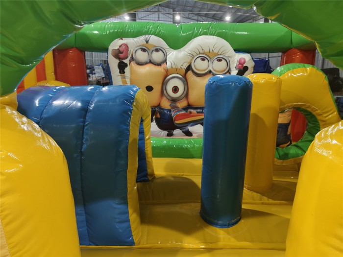 Надувной батут "Гадкий Я" 3,5*3,5*2,5 м