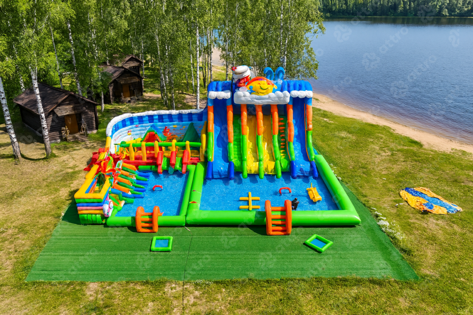 Надувной аквапарк 