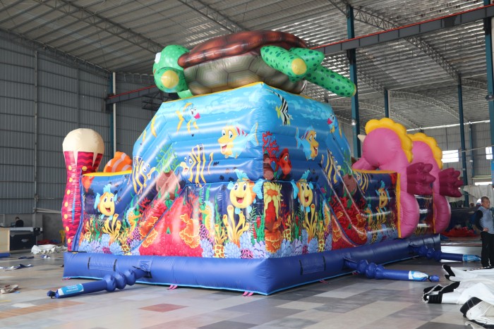 Надувной батут «Подводный мир», 10*6*6 м