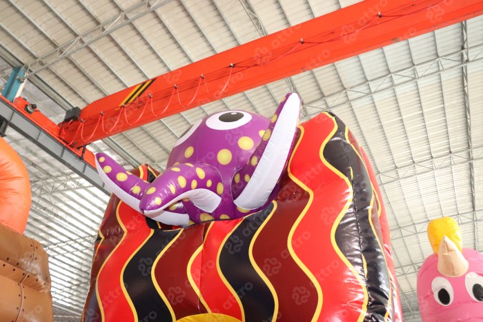 Надувной батут «Подводный мир», 10*6*6 м