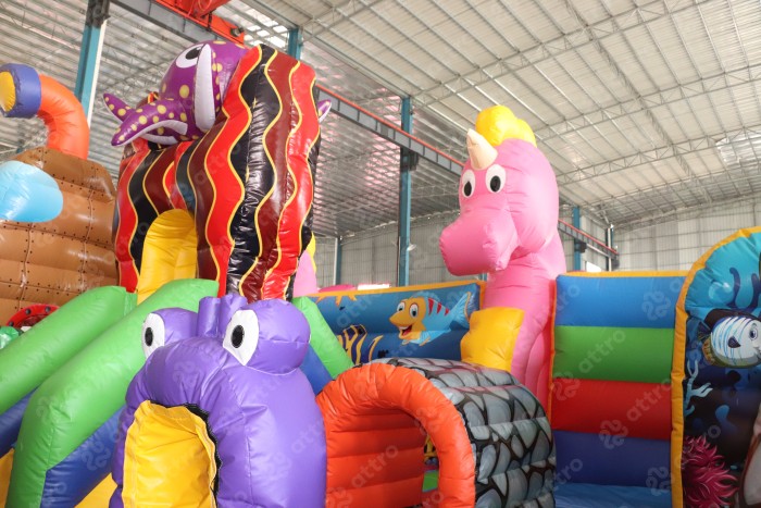 Надувной батут «Подводный мир», 10*6*6 м