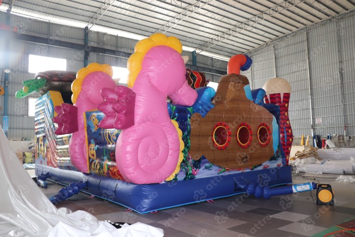 Надувной батут «Подводный мир», 10*6*6 м