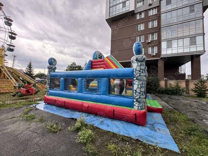 Надувная горка "Приручить дракона" 12*7*7 м (Б/У)