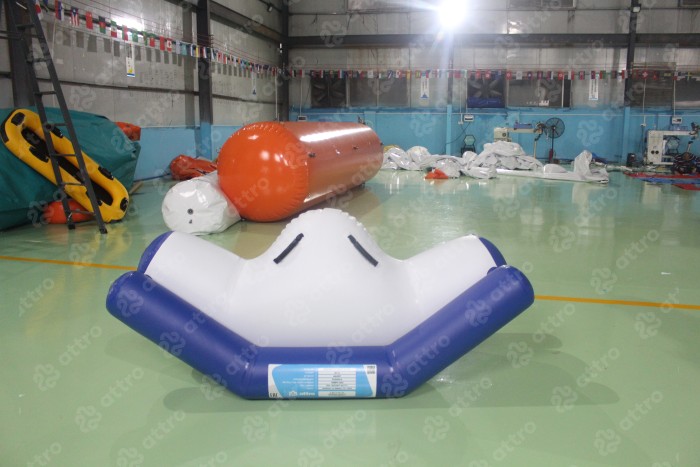 Надувные водные качели "Детские" 2*1 м