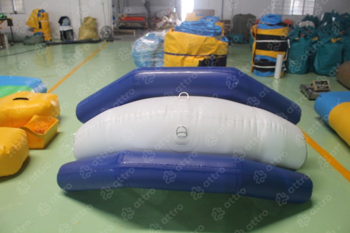 Надувные водные качели "Детские" 2*1 м