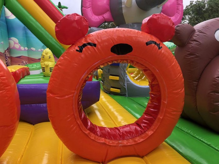 Надувной батут "Сафария" 10*10*7,9 м