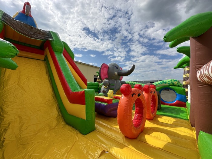 Надувной батут "Сафария" 10*10*7,9 м