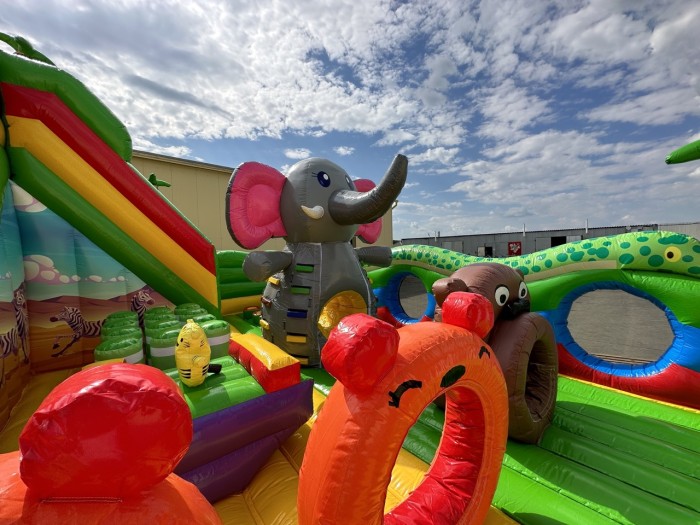 Надувной батут "Сафария" 10*10*7,9 м