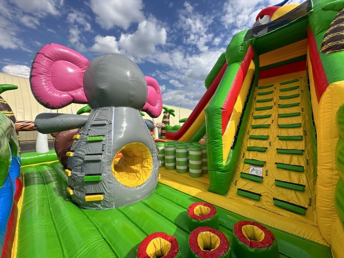 Надувной батут "Сафария" 10*10*7,9 м