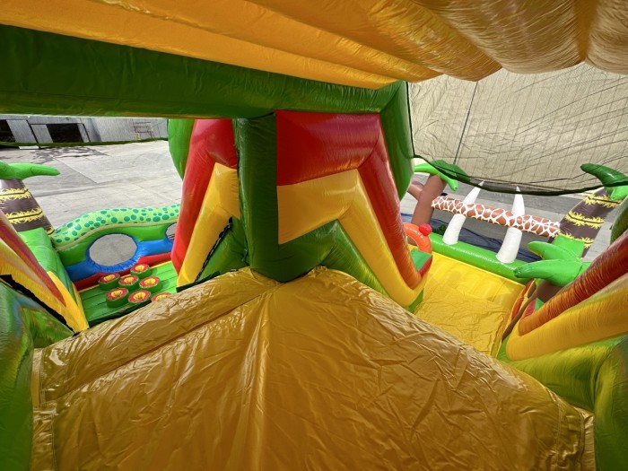 Надувной батут "Сафария" 10*10*7,9 м