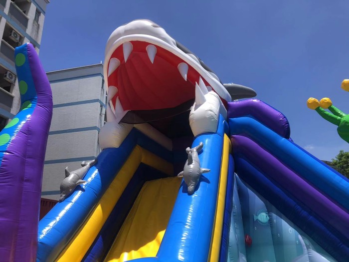 Надувной батут "Морская сказка" 10*10*7,8 м