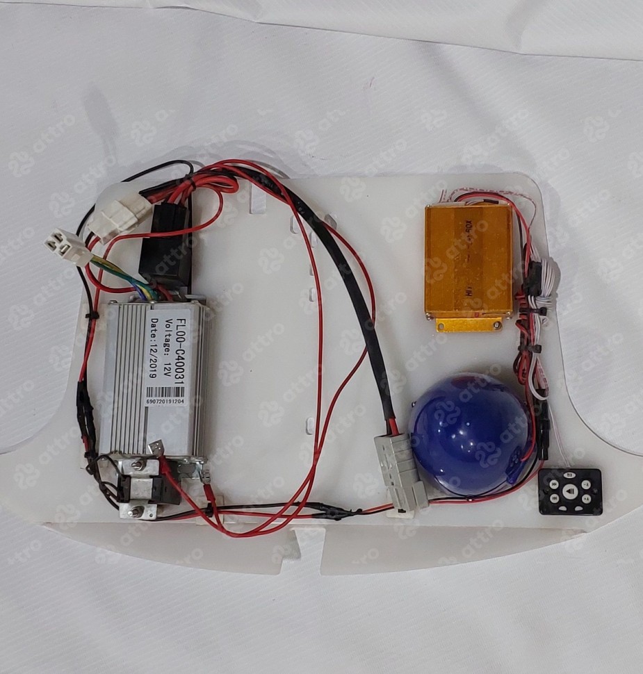 Приборная панель для бамперной лодочки в сборе