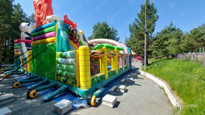 Надувной батут модель «Радуга парк 3»  15*12*8 м
