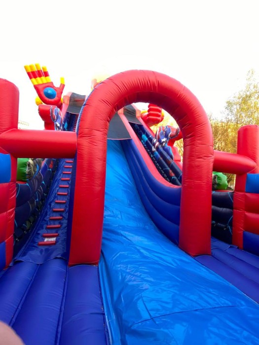 Надувная горка "Иронмэн" 17*10*14 м