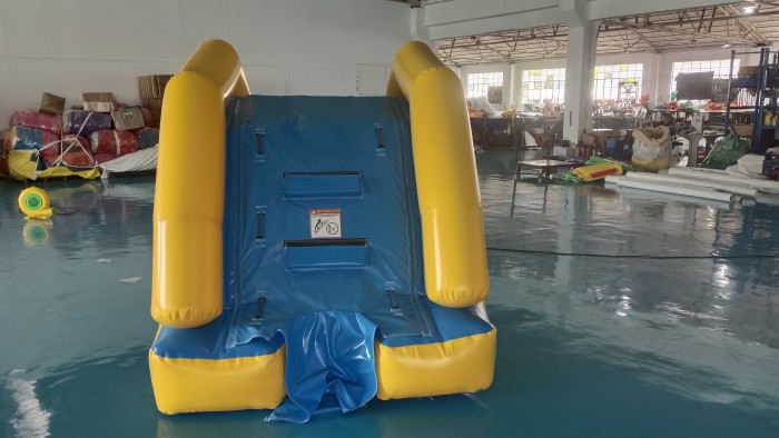 Лестница для бассейна в надувной аквапарк