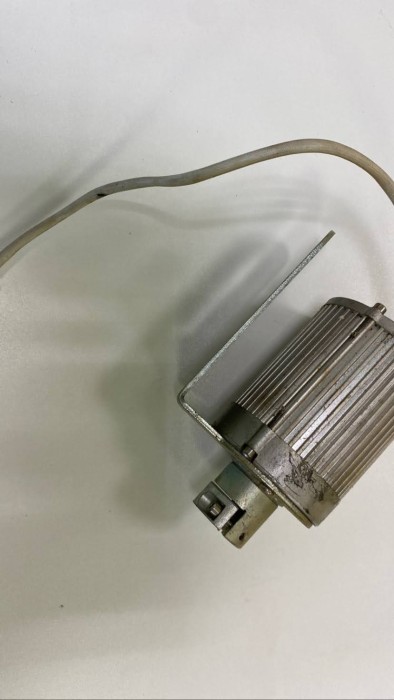 Двигатель для бамперной лодочки