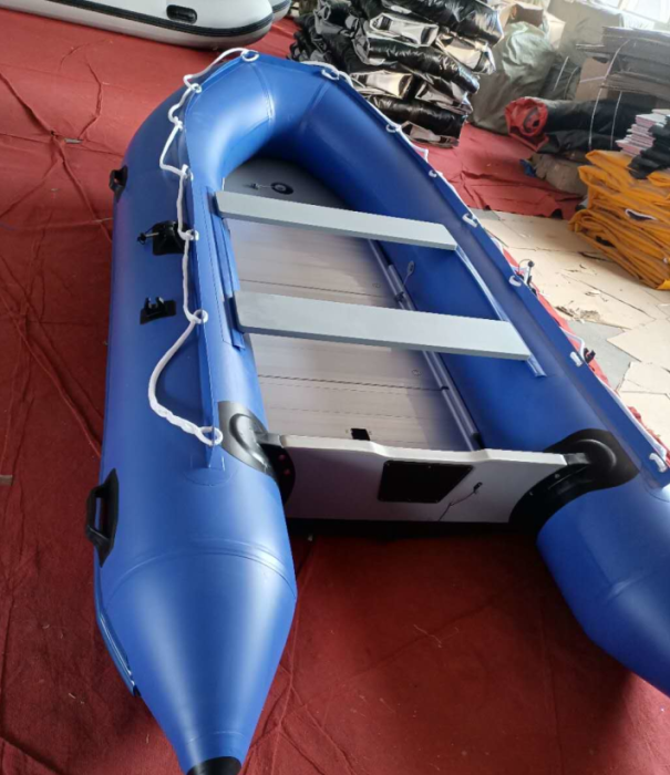 Надувная лодка