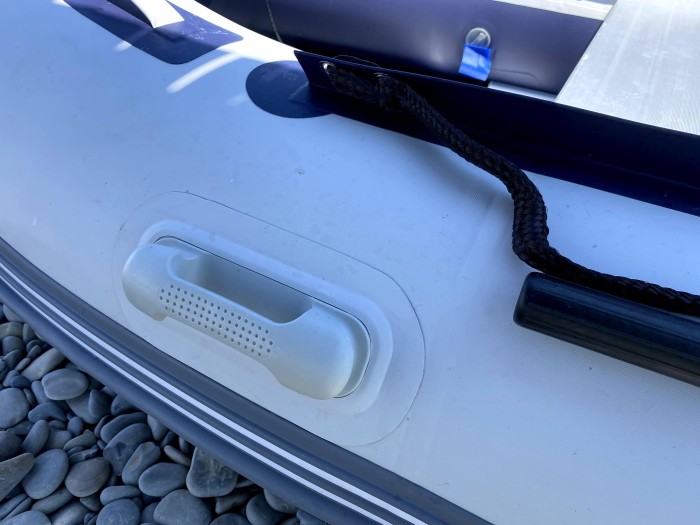 Надувная лодка