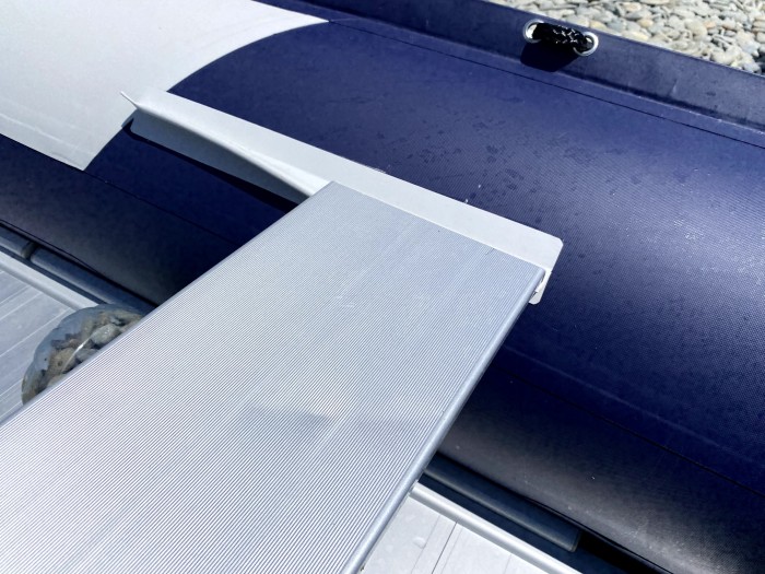 Надувная лодка