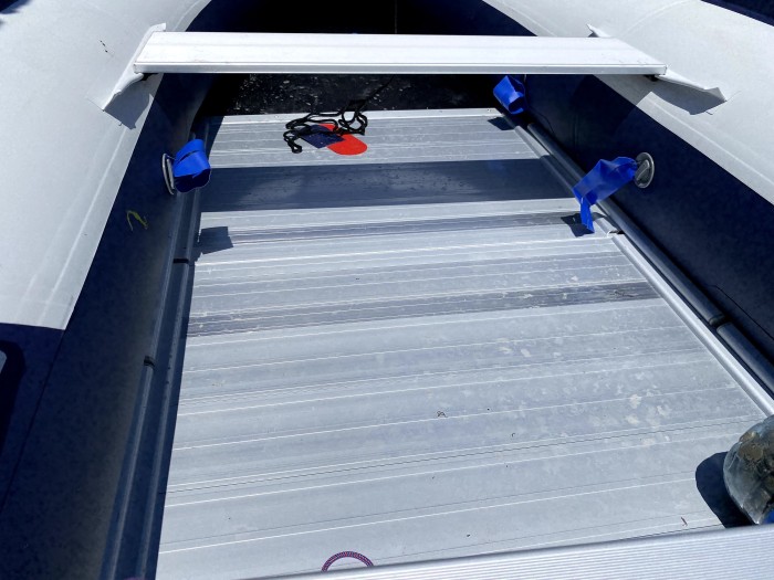 Надувная лодка