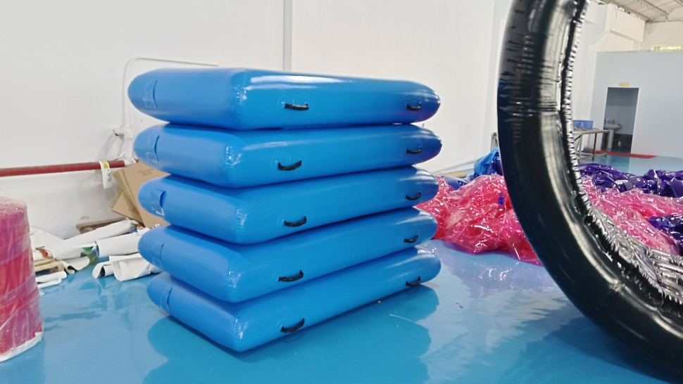 Надувной бассейн для ног в надувной аквапарк