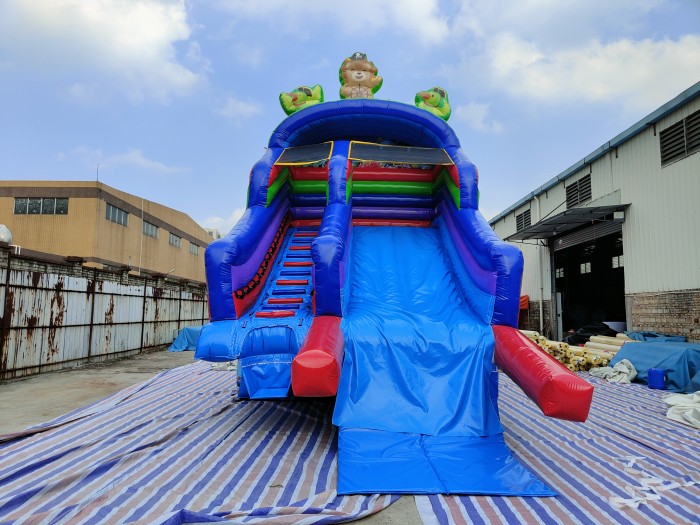 Надувной аквапарк "Джунгли пиратские" 17,5*17*8,6 м 