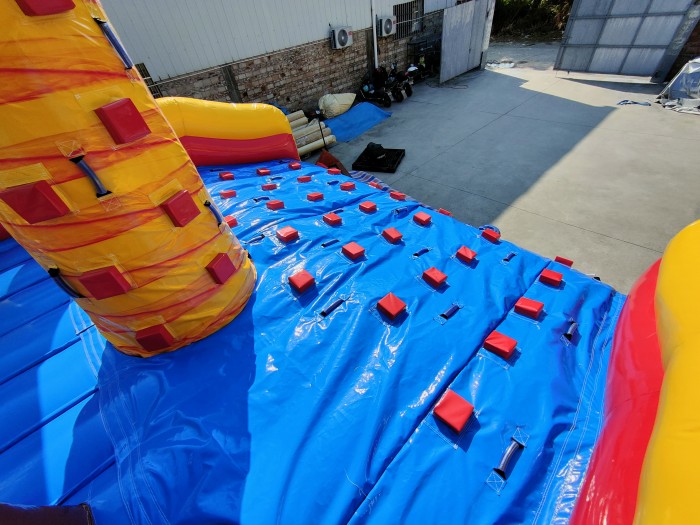 Надувной аквапарк "Джунгли пиратские" 17,5*17*8,6 м 