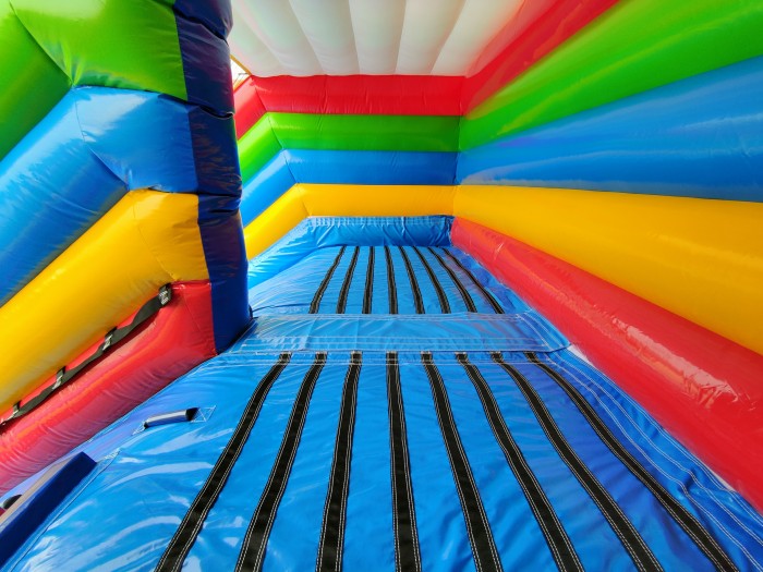 Надувной аквапарк "Джунгли пиратские" 17,5*17*8,6 м 