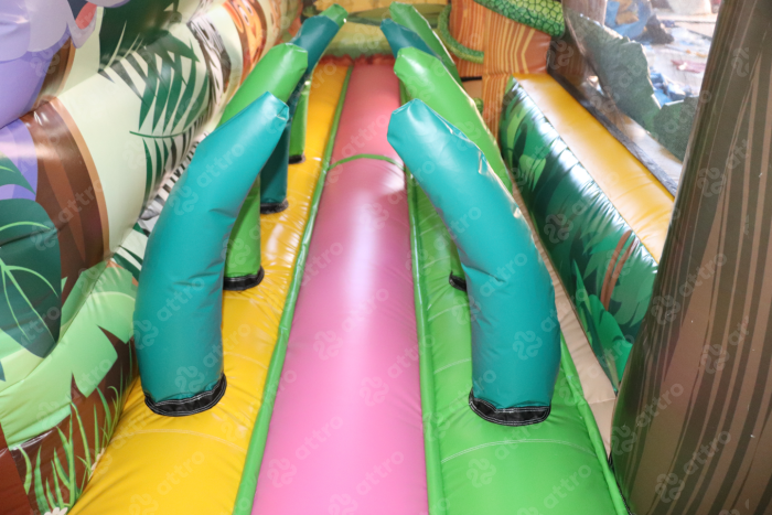 Надувная горка "Мото-Мото" 15*9*4 м