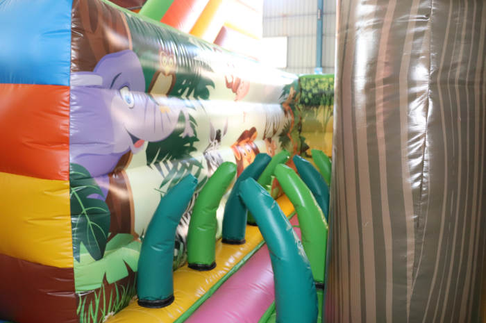 Надувная горка "Мото-Мото" 15*9*4 м