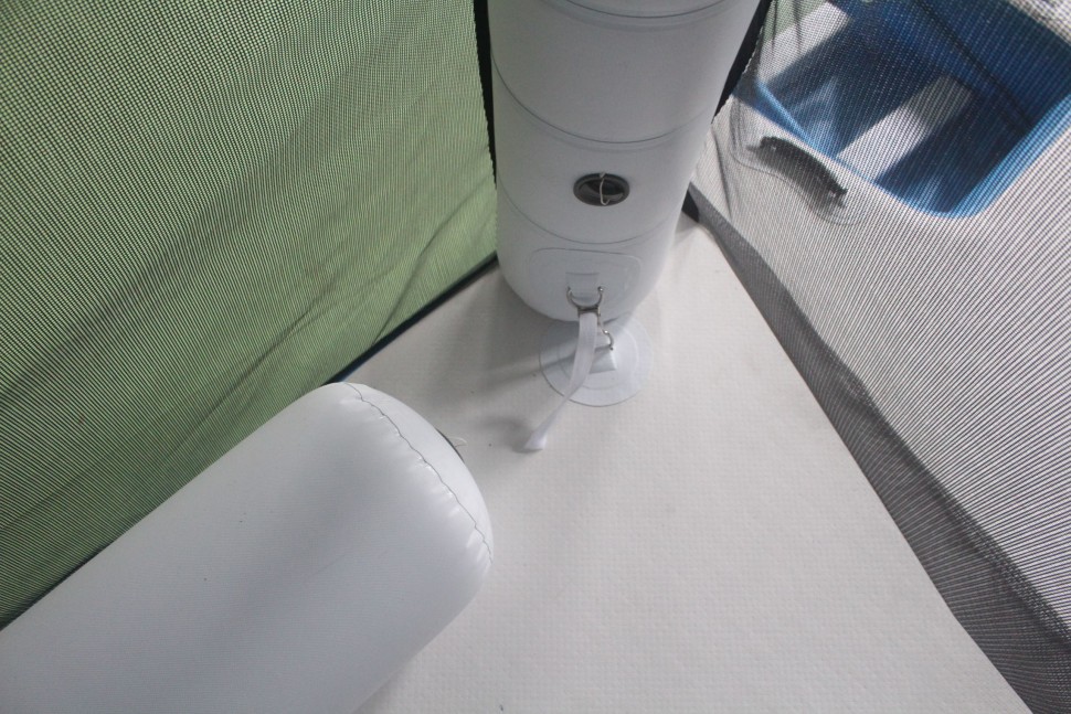 Надувная палатка на воду  4,8*3,4*2,5 м