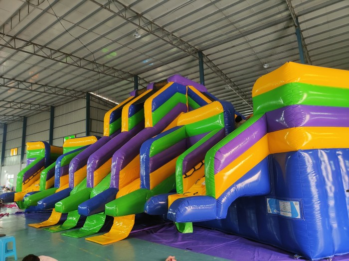 Надувной аквапарк "Яркий" 33*33*7,9 м