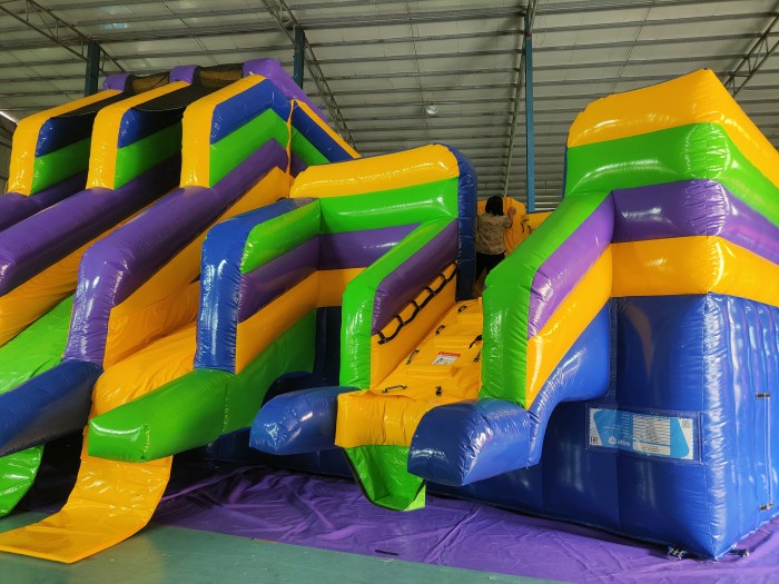 Надувной аквапарк "Яркий" 33*33*7,9 м