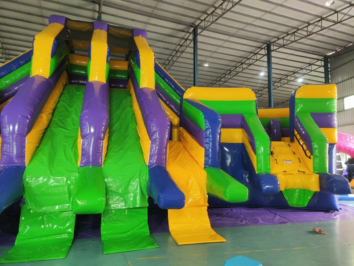 Надувной аквапарк "Яркий" 33*33*7,9 м