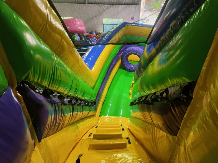 Надувной аквапарк "Яркий" 33*33*7,9 м