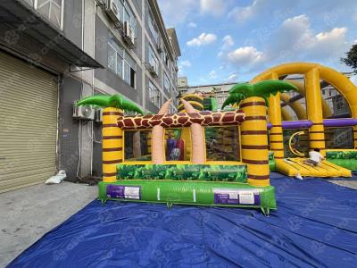 Надувной батут с горкой "Джунгли" 16,5*11*9,3 м