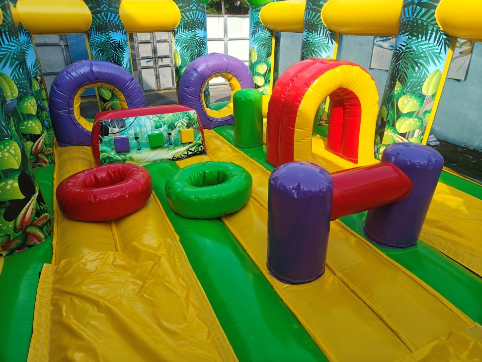 Надувной батут «Джуманджи»  10*5*3,1 м 