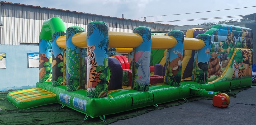 Надувной батут «Джуманджи»  10*5*3,1 м 