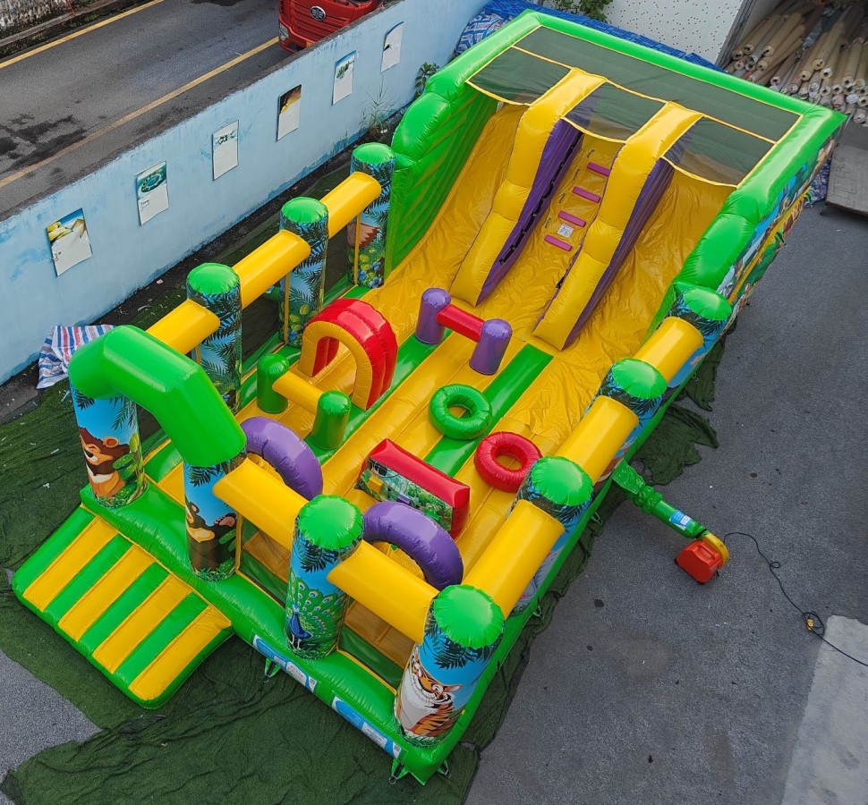 Надувной батут «Джуманджи»  10*5*3,1 м 