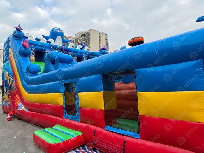 Надувной батут "Подводный мир" 19*9*8 м